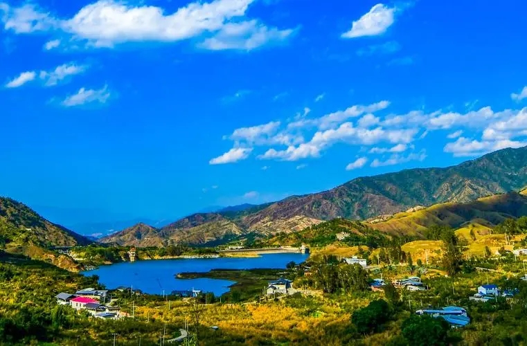 生態(tài)環(huán)境部：審議并原則通過《關(guān)于進一步推進農(nóng)村生活污水治理的指導(dǎo)意見》等標(biāo)準(zhǔn)