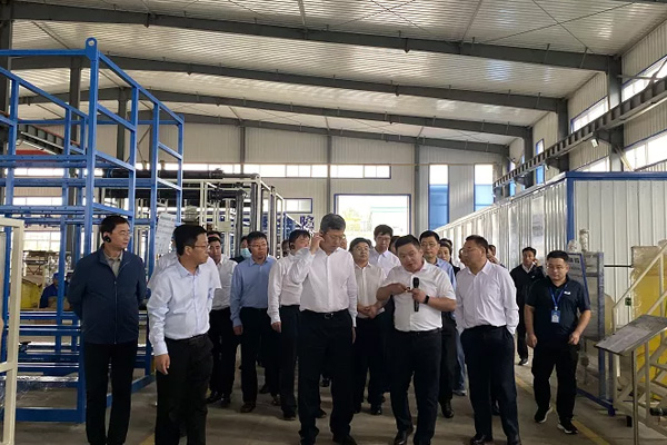 內(nèi)蒙古自治區(qū)黨委常委、通遼市委書(shū)記孟憲東攜考察團(tuán)到一諾環(huán)境考察指導(dǎo) 內(nèi)蒙古自治區(qū)黨委常委、通遼市委書(shū)記孟憲東攜考察團(tuán)到一諾環(huán)境考察指導(dǎo)